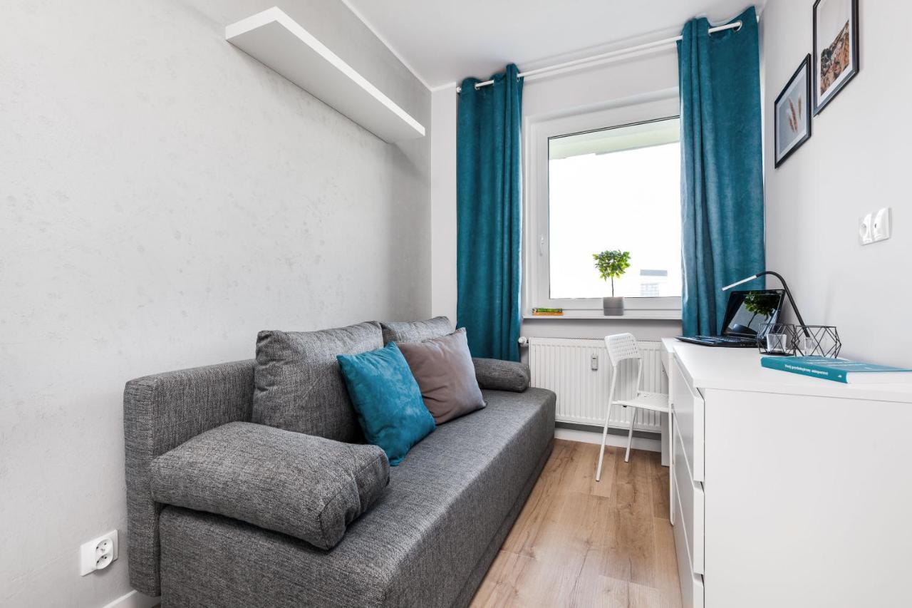 Pokoje Gdansk Zaspa - Pilotow 20B, 800M Skm-Zaspa, Odleglosc Do Morza 3Km Apartment Exterior foto